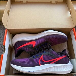 NIB Nike Air Zoom Pegasus 39 Fuchsia and Crimson